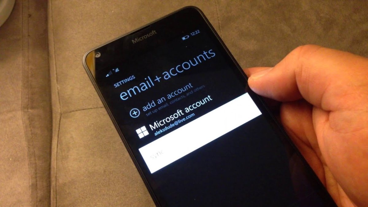 How to Change Microsoft Account in Windows Phone? - keysdirect.us